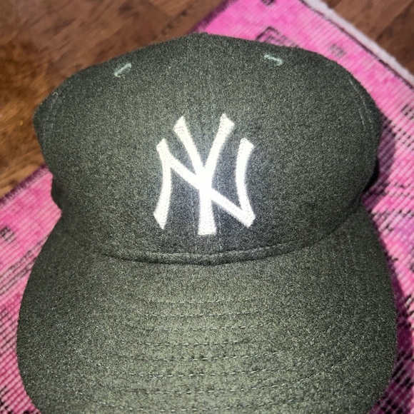 ALD / New Era Moleskin Yankees Hat - Picture 2 of 5